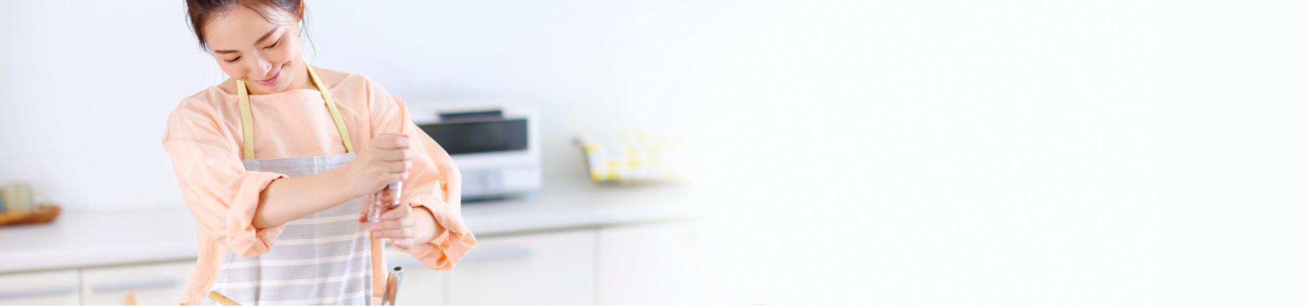 名古屋市天白区の教室でアーユルヴェーダ料理を調理する様子