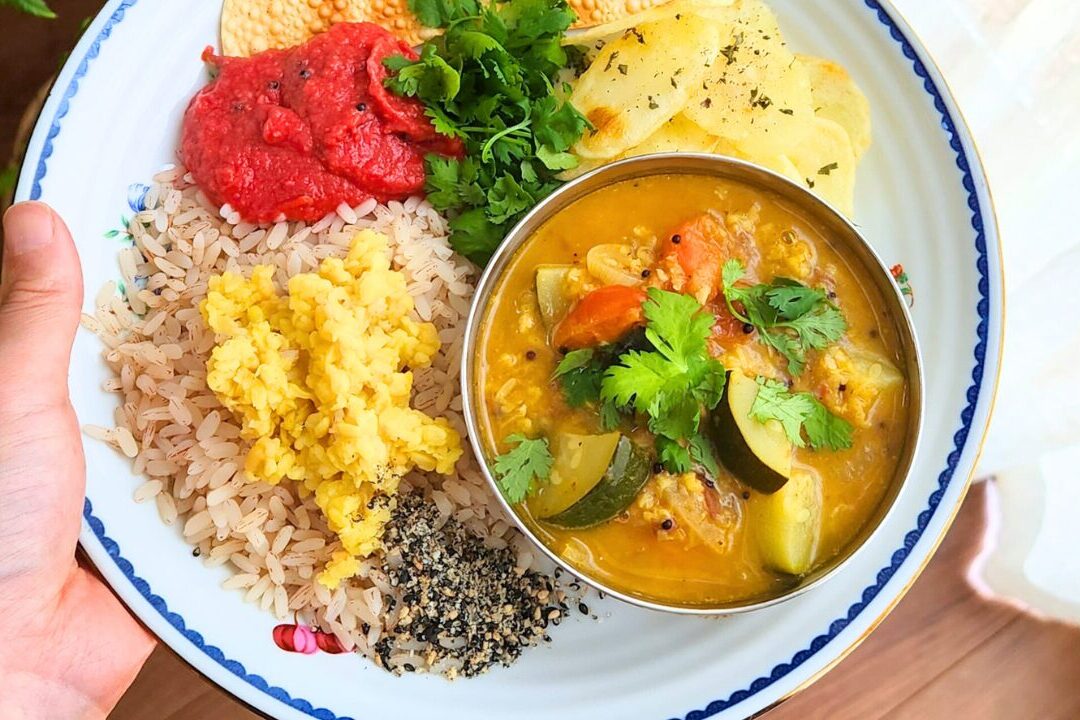 仲間と一緒にアーユルヴェーダを深めるオンラインサロンの料理風景