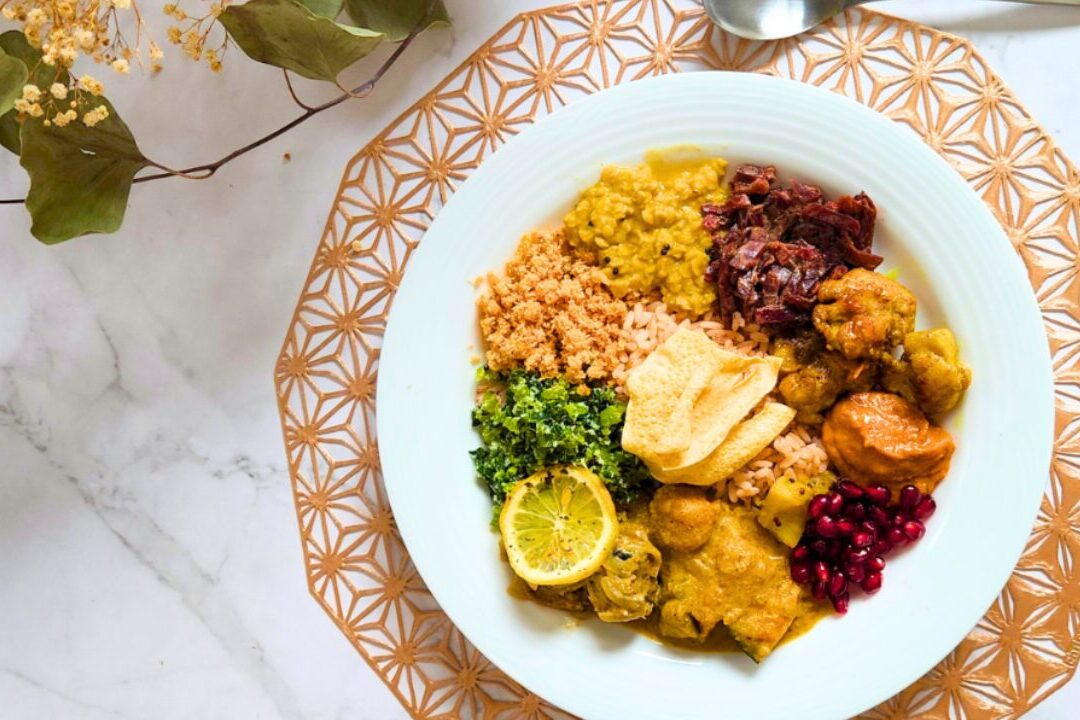 専門的な理論と技術を習得するアーユルヴェーダ認定トレーニングの料理